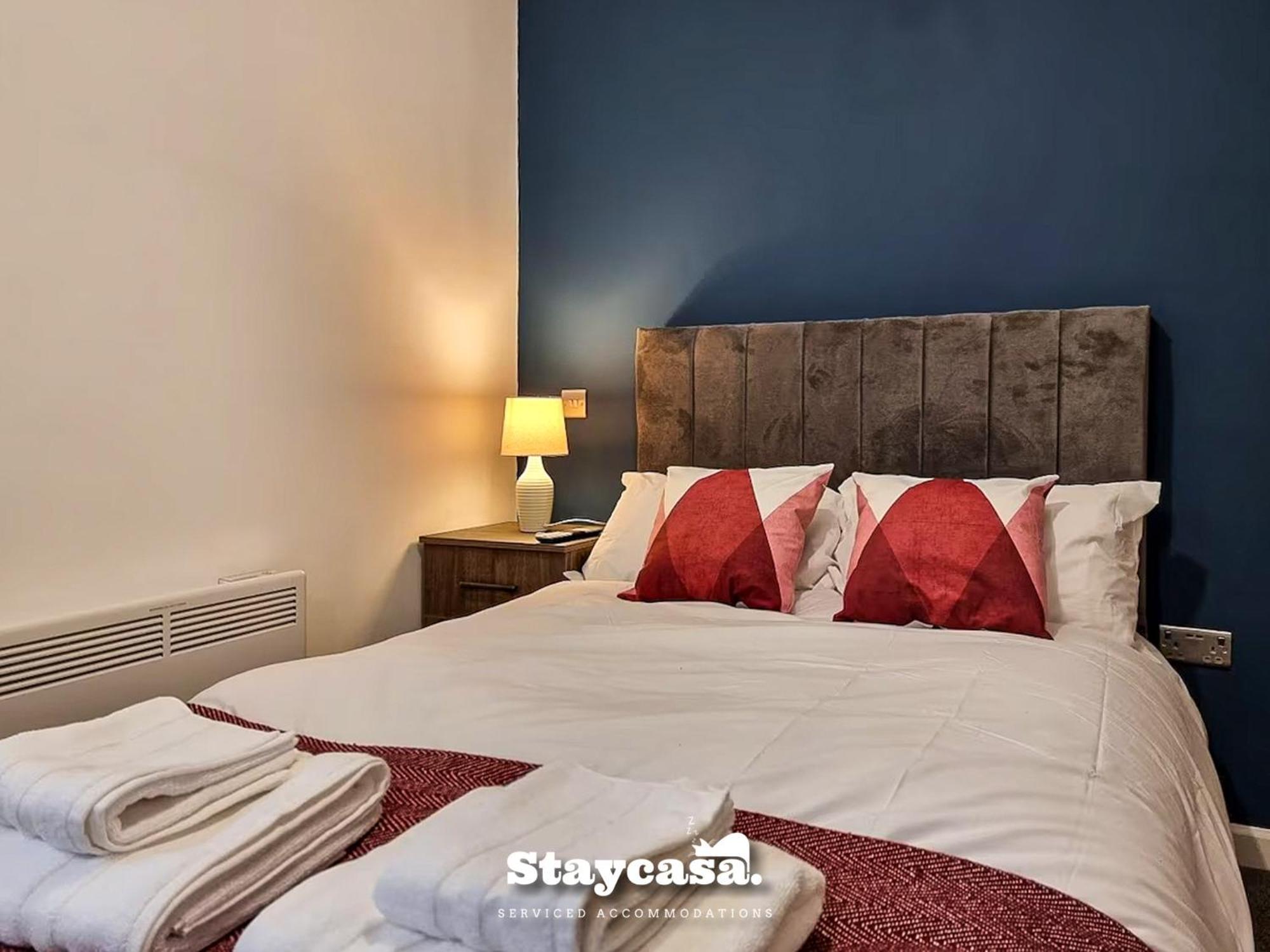 Delightful Spacious Haven With Large Driveway Manchester Ngoại thất bức ảnh