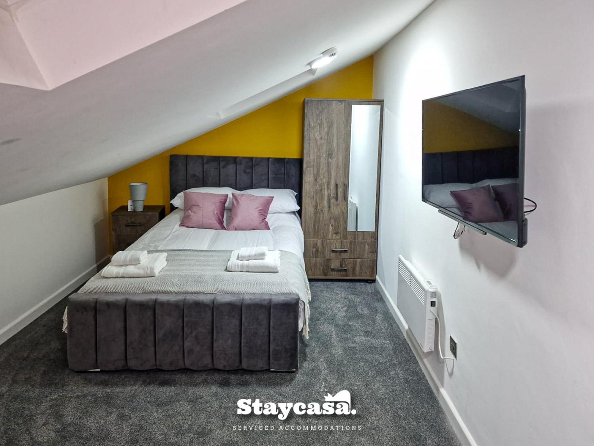 Delightful Spacious Haven With Large Driveway Manchester Ngoại thất bức ảnh