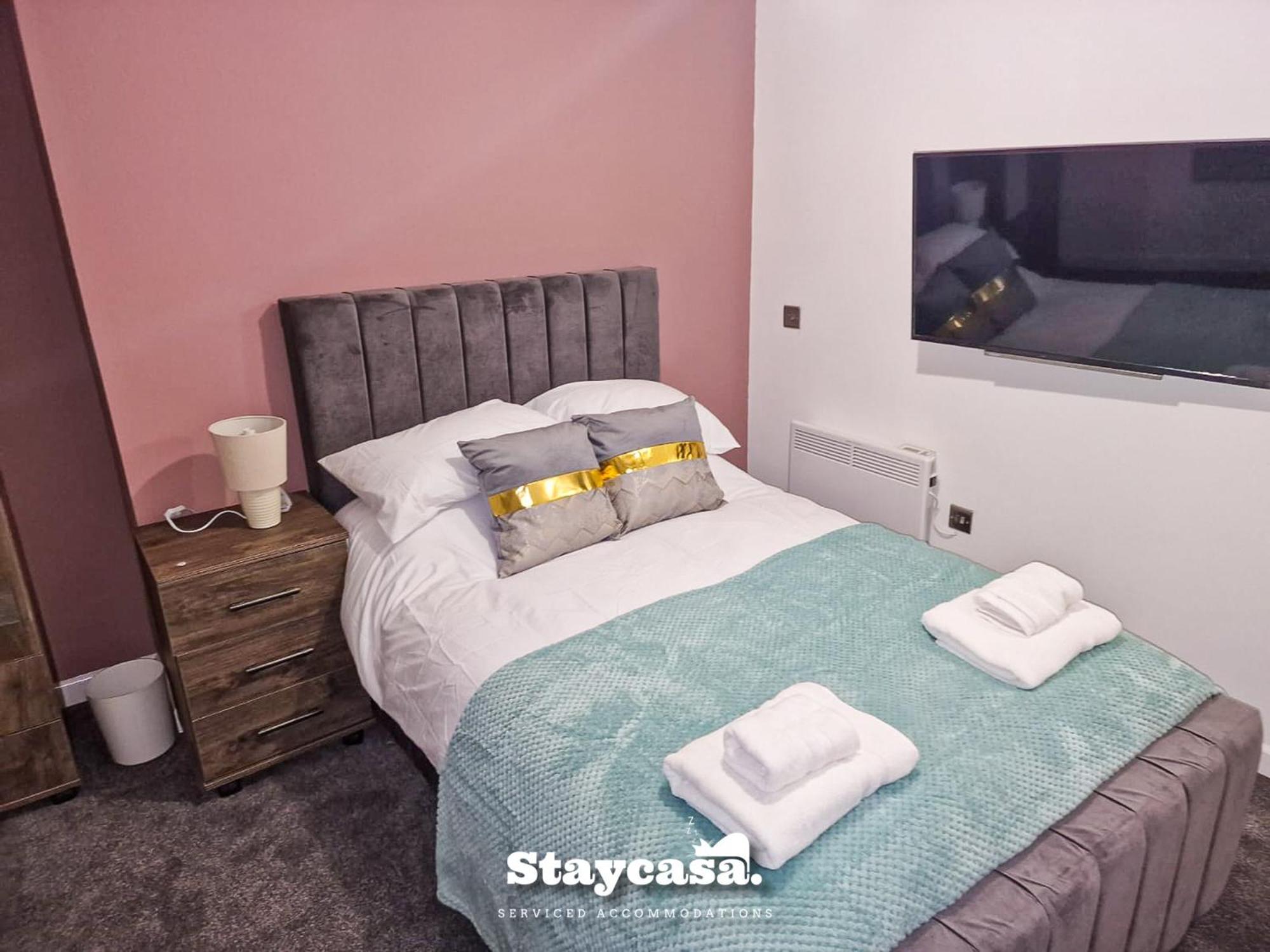 Delightful Spacious Haven With Large Driveway Manchester Ngoại thất bức ảnh