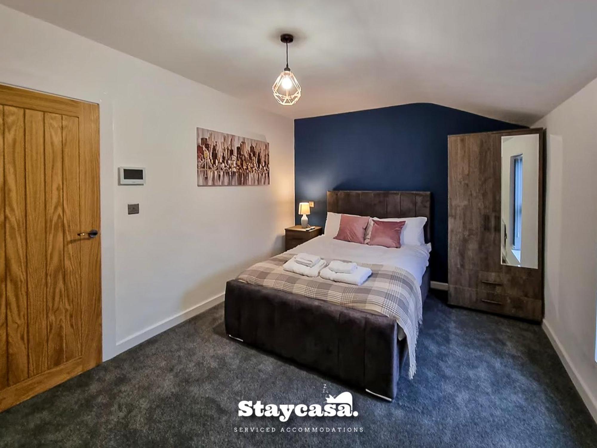 Delightful Spacious Haven With Large Driveway Manchester Ngoại thất bức ảnh