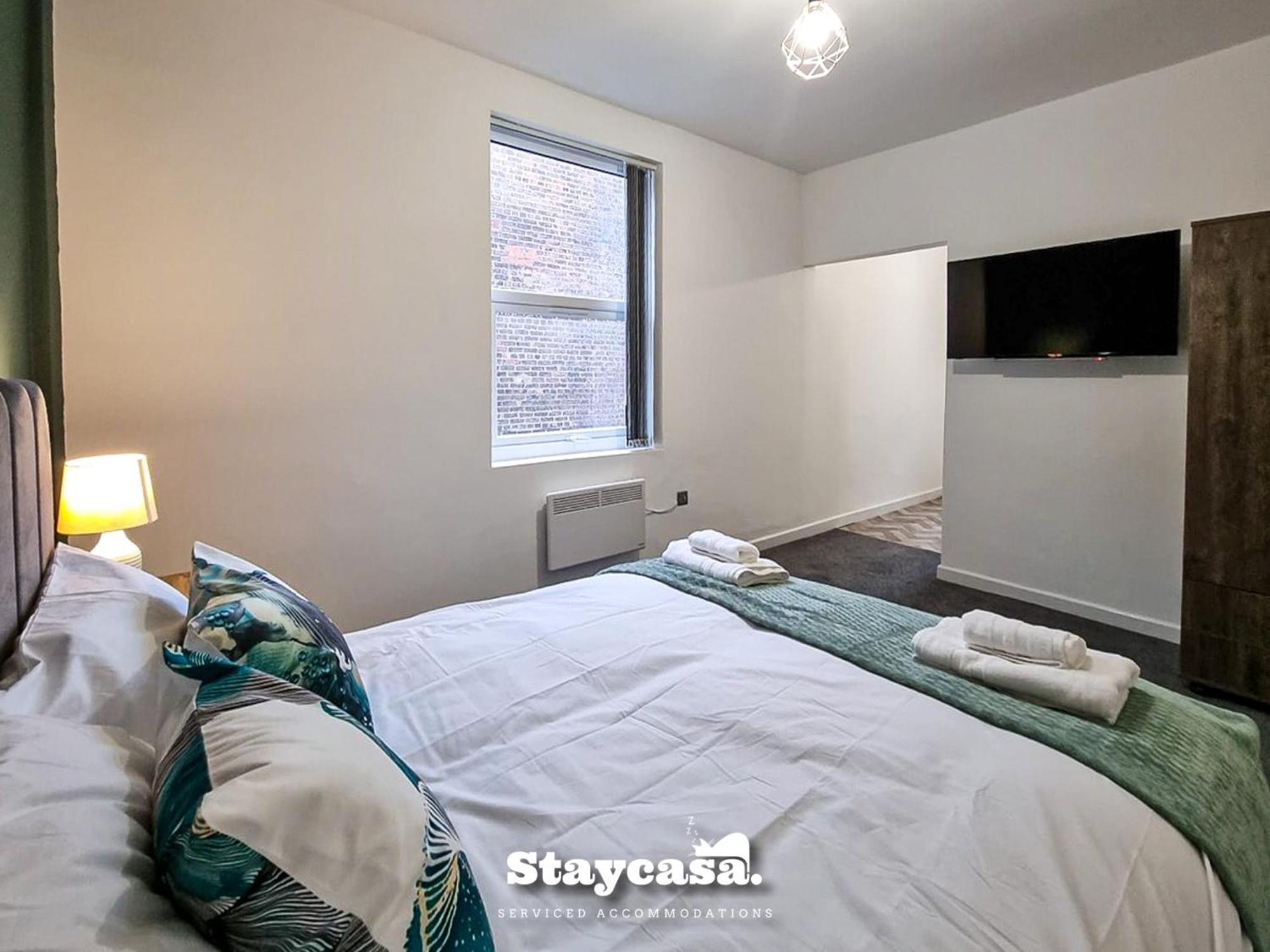 Delightful Spacious Haven With Large Driveway Manchester Ngoại thất bức ảnh