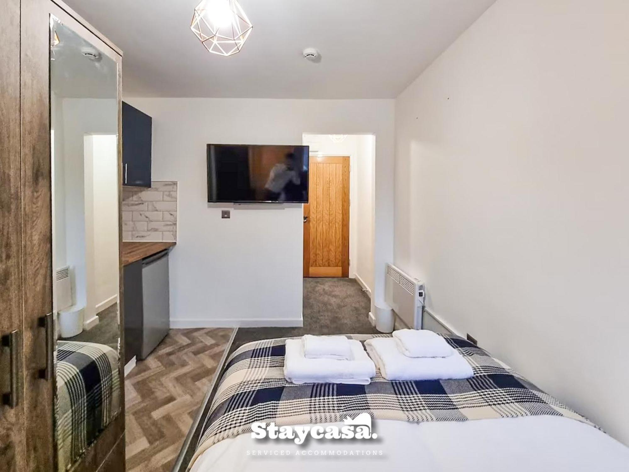 Delightful Spacious Haven With Large Driveway Manchester Ngoại thất bức ảnh